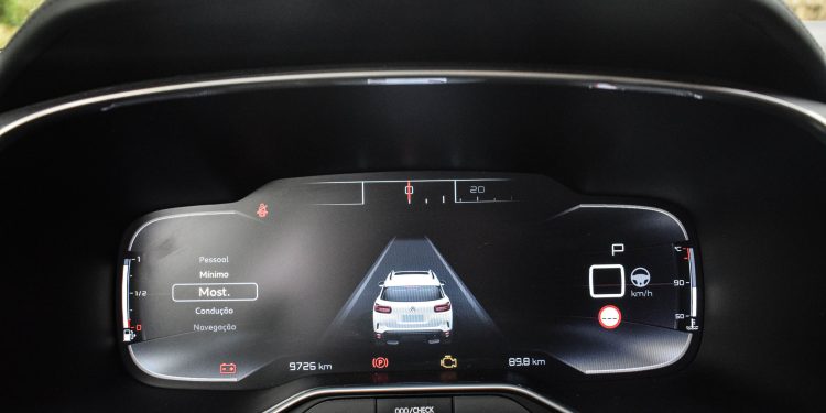 Citroen C5 Aircross Shine 1.5 HDi EAT8: Aventura, conforto e espaço para toda a família! 40
