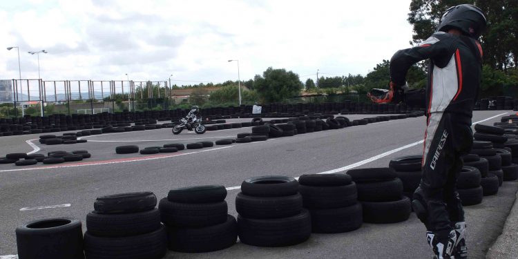 Escola de Motociclismo de Sintra: Crescer em duas rodas! 40