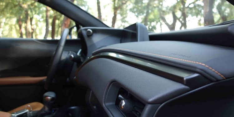 Lexus UX 250h Executive +: Ecologia, qualidade e conforto! 55