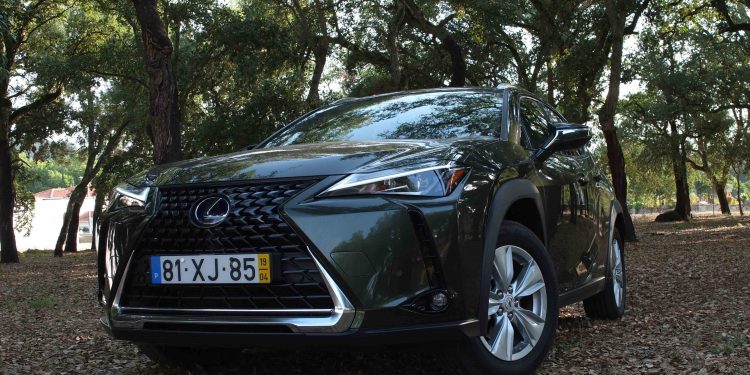 Lexus UX 250h Executive +: Ecologia, qualidade e conforto! 52