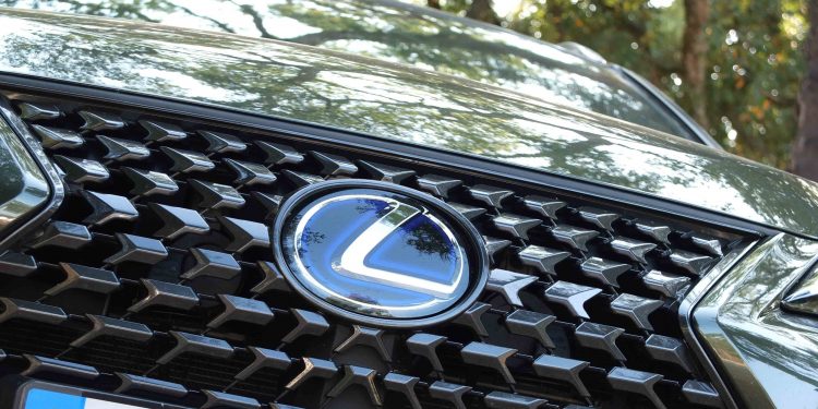 Lexus UX 250h Executive +: Ecologia, qualidade e conforto! 47