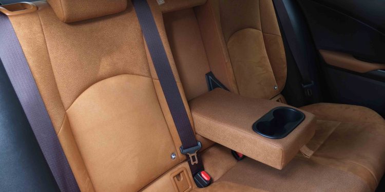 Lexus UX 250h Executive +: Ecologia, qualidade e conforto! 36
