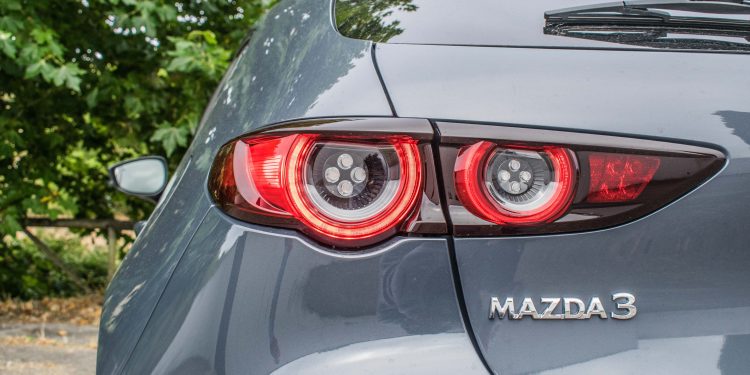 Mazda 3 2.0 SKYACTIV-G Excellence: Engenharia do prazer! 51