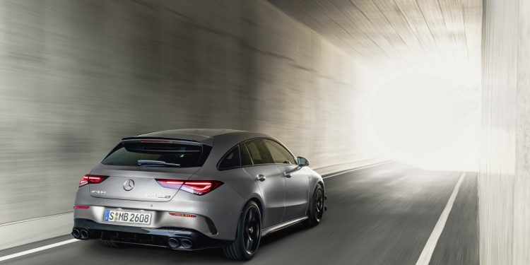 Mercedes CLA 45 AMG Shooting Brake chega com 415 cv na versão "S"! 24 Mercedes CLA 45 AMG Shooting Brake chega com 415 cv na versão "S"! 24