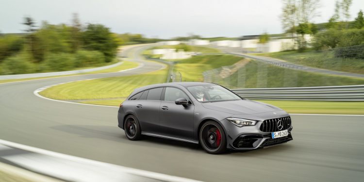 Mercedes CLA 45 AMG Shooting Brake chega com 415 cv na versão "S"! 17 Mercedes CLA 45 AMG Shooting Brake chega com 415 cv na versão "S"! 17