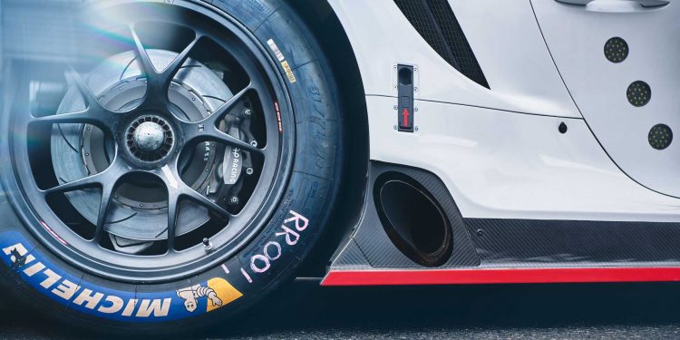 Porsche revelou 911 RSR GTE! 17