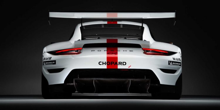 Porsche revelou 911 RSR GTE! 19