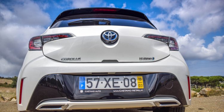 Toyota Corolla 2.0 Hybrid Square Collection: Confiança irrepreensível! 42