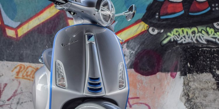 Vespa Elettrica: Diversão a 50km/h! 26