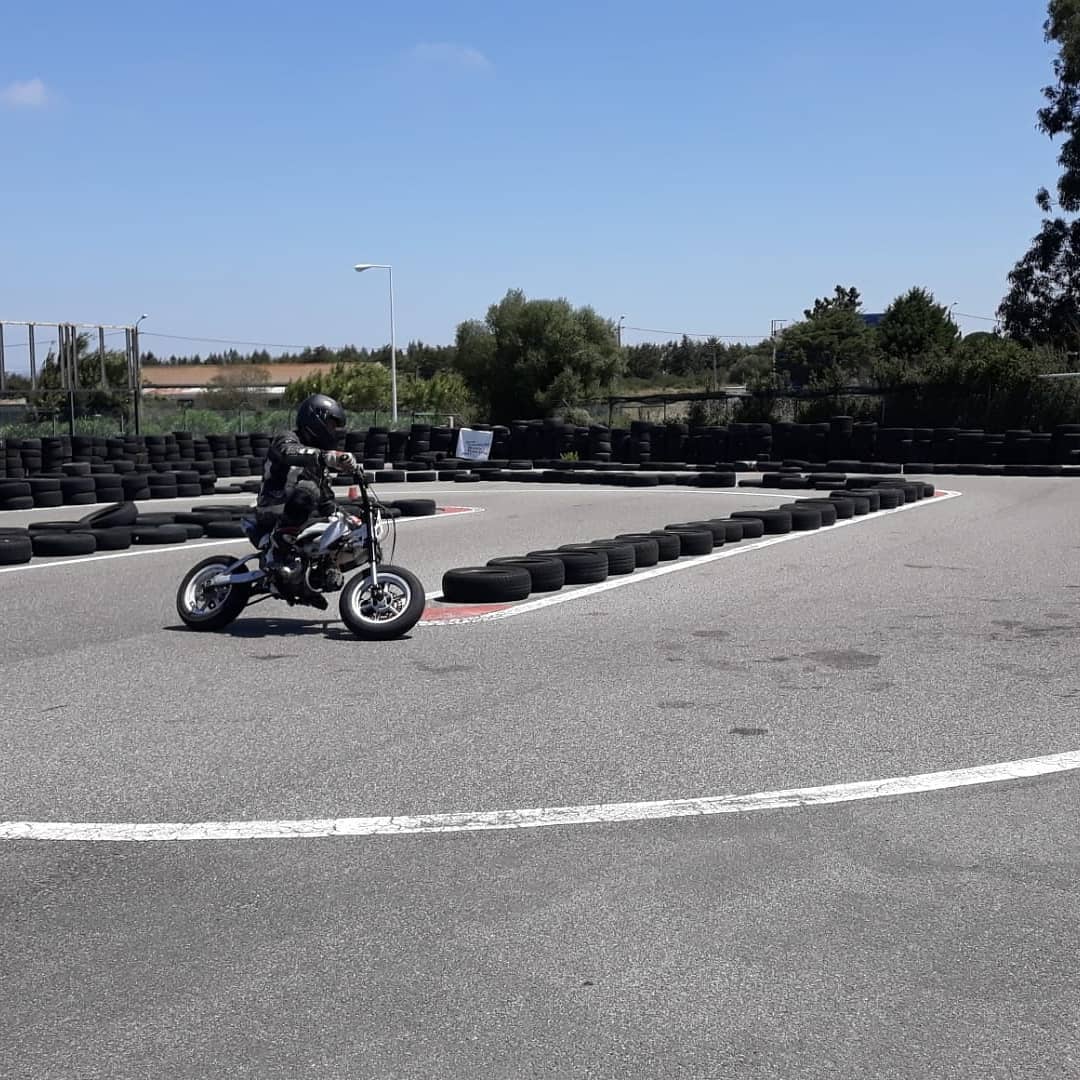 A Escola de Motociclismo de Sintra na primeira pessoa! 20 A Escola de Motociclismo de Sintra na primeira pessoa! 20