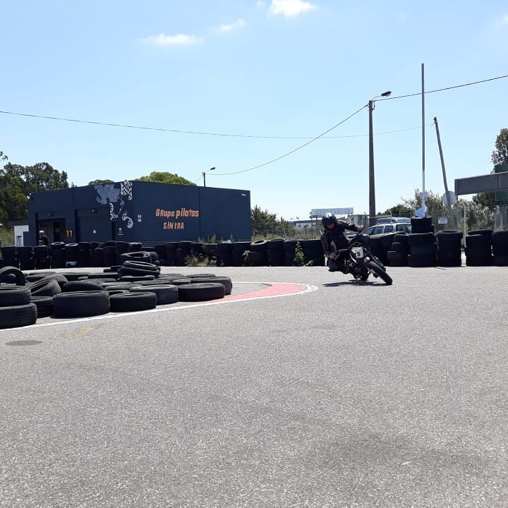 A Escola de Motociclismo de Sintra na primeira pessoa! 21 A Escola de Motociclismo de Sintra na primeira pessoa! 21