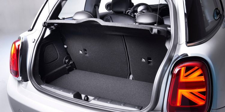 MINI já recebeu 45.000 reservas para o MINI Cooper SE! 23