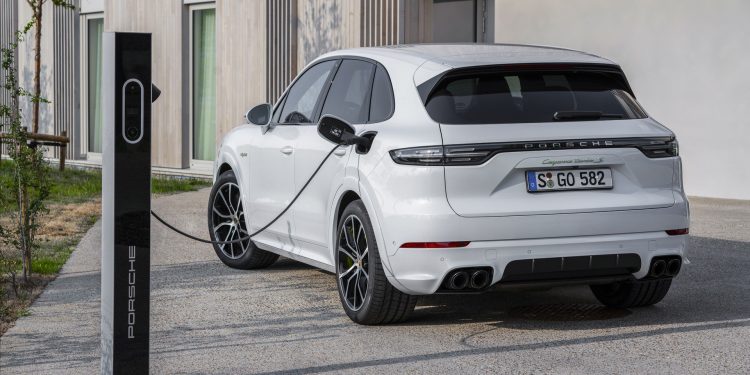 Porsche Cayenne Turbo S E-Hybrid apresentado com 680cv! 18