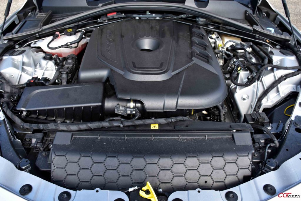 Alfa Romeo Giulia Black Tech 2.2 JTDM: Guiar com um sorriso no rosto! 31