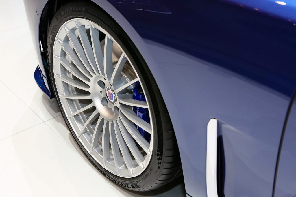 Alpina B7: Performance em primeira classe! 24