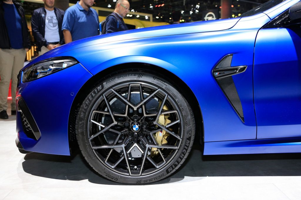 Novo BMW M8 Competition adiciona potência ao Salão de Frankfurt! 28