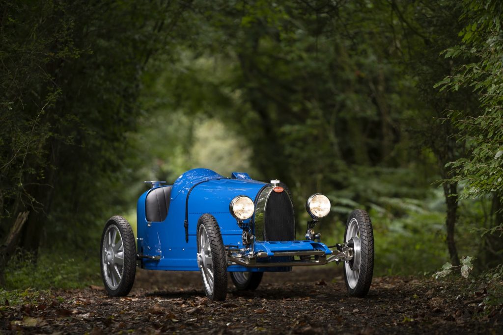 Bugatti lança modelo eléctrico para crianças! 13