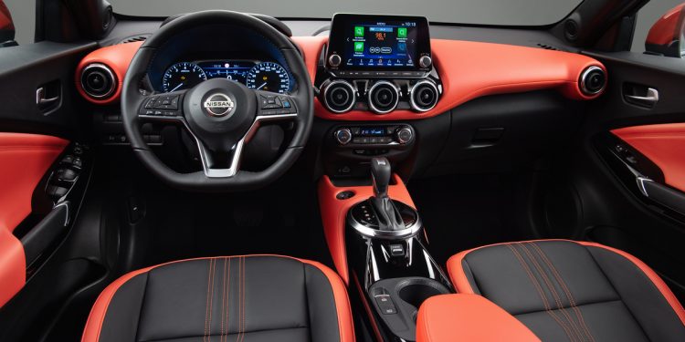 O novo JUKE ainda mais conectado, graças à ligação WiFi a bordo 14