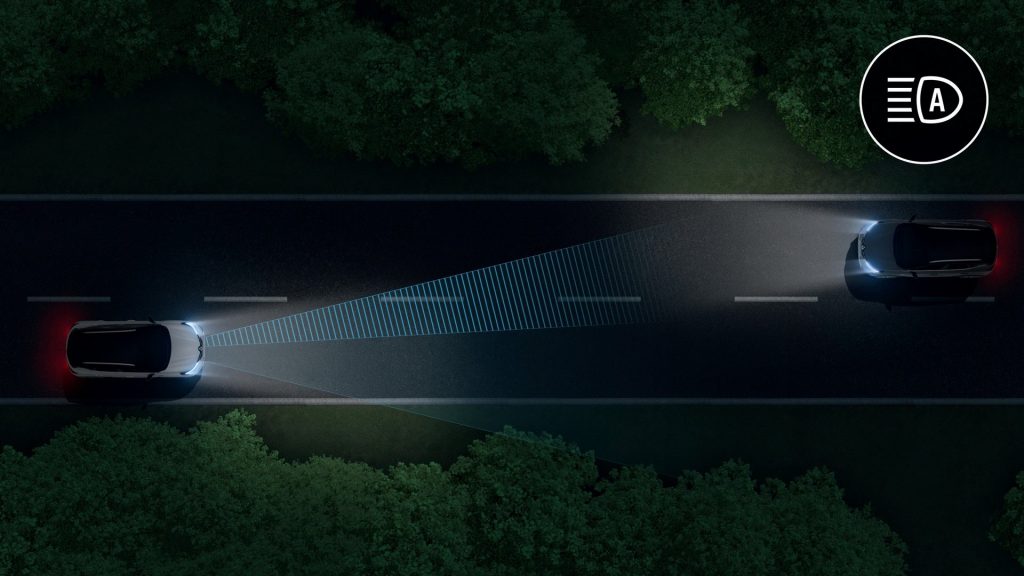 Novo Renault Captur chega a Frankfurt com versão Híbrida Plug-In! 16