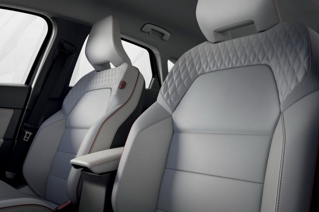 Novo Renault Captur chega a Frankfurt com versão Híbrida Plug-In! 27