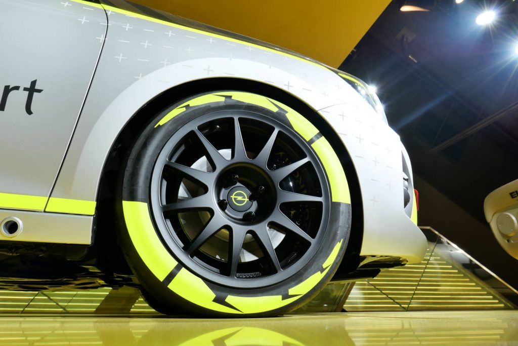 Opel Corsa e-Rally Concept marca presença em Frankfurt! 16