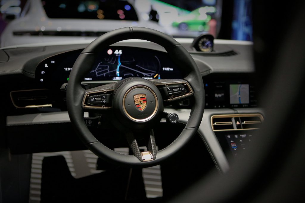 Porsche Taycan causa furor em Frankfurt! 40 Porsche Taycan causa furor em Frankfurt! 40