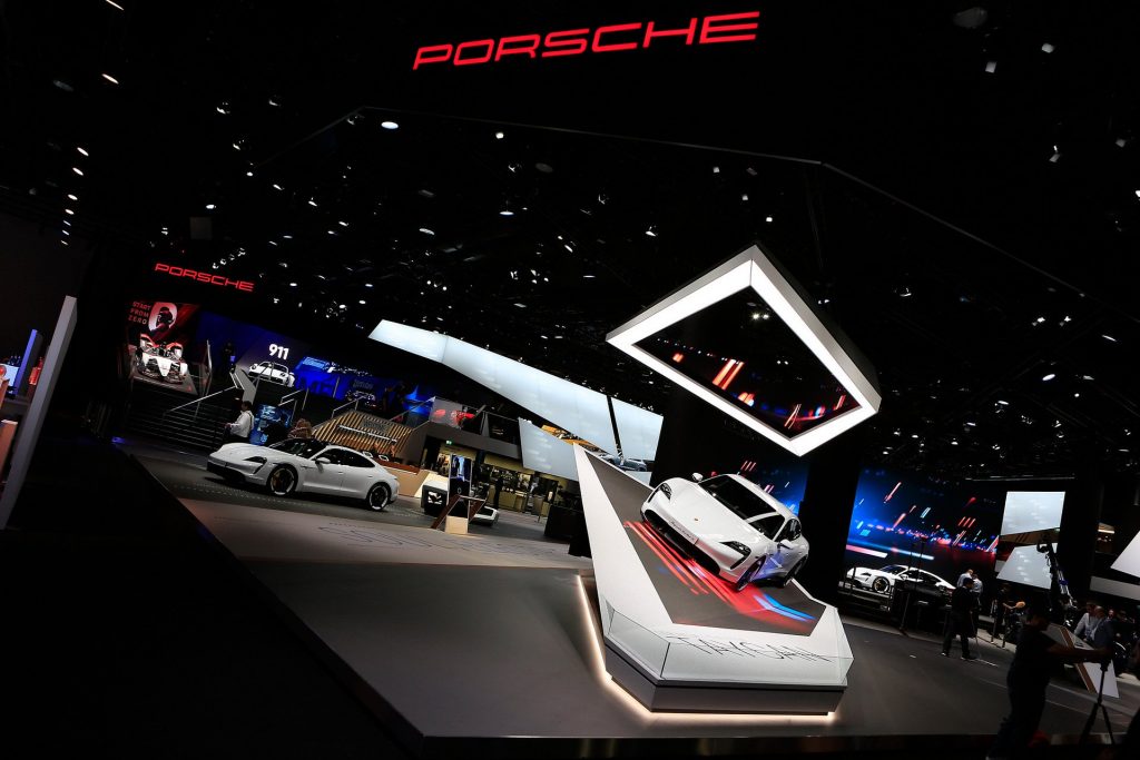 Porsche Taycan causa furor em Frankfurt! 54 Porsche Taycan causa furor em Frankfurt! 54