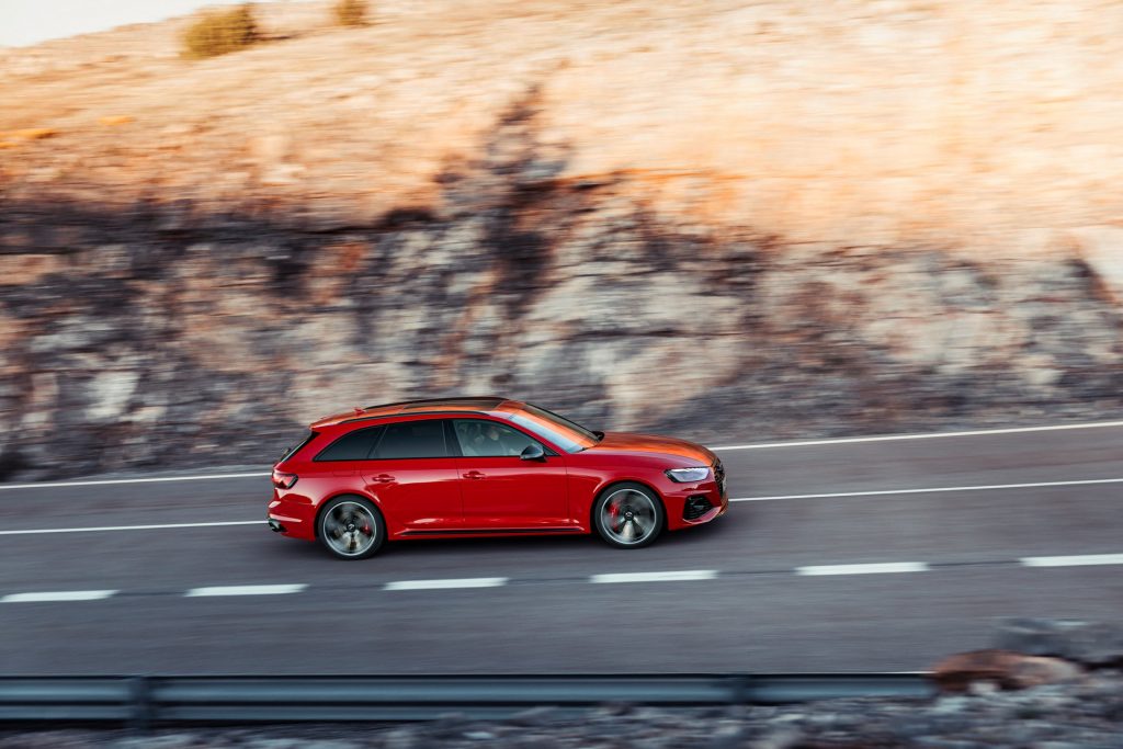 Audi RS4 recebe "facelift"! 21