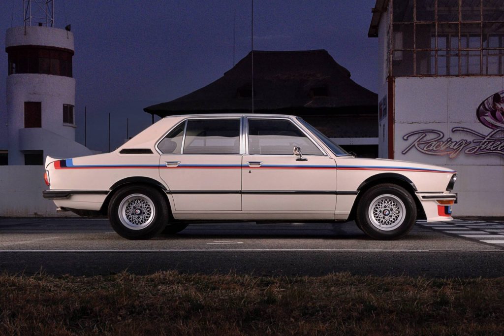 BMW 530 Motorsport Edition de 1976 recebe restauro! 28