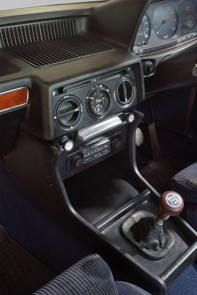BMW 530 Motorsport Edition de 1976 recebe restauro! 16