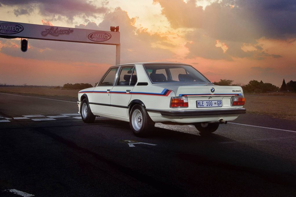 BMW 530 Motorsport Edition de 1976 recebe restauro! 13
