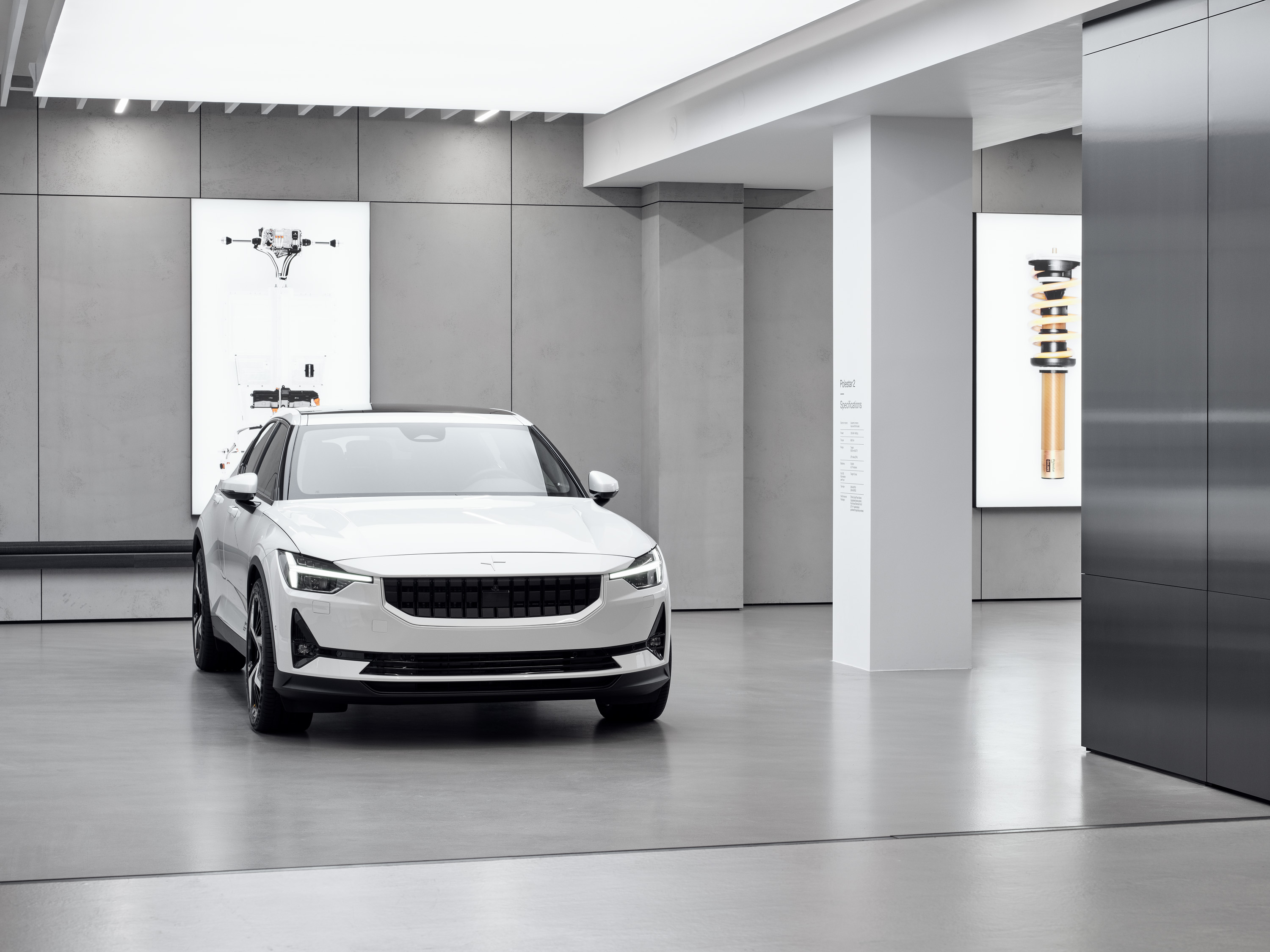 Polestar inaugura primeiro Showroom Europeu 27