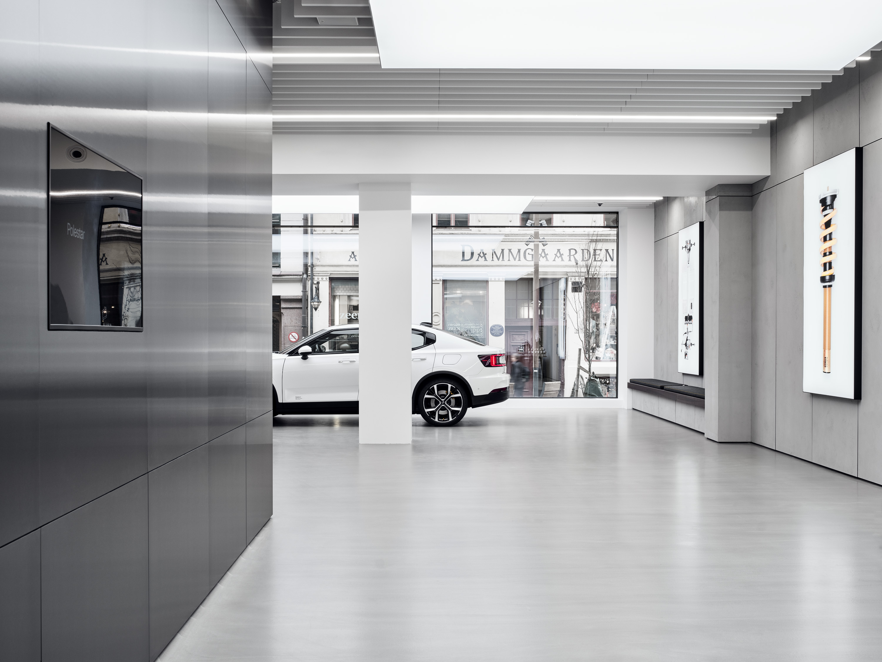 Polestar inaugura primeiro Showroom Europeu 29