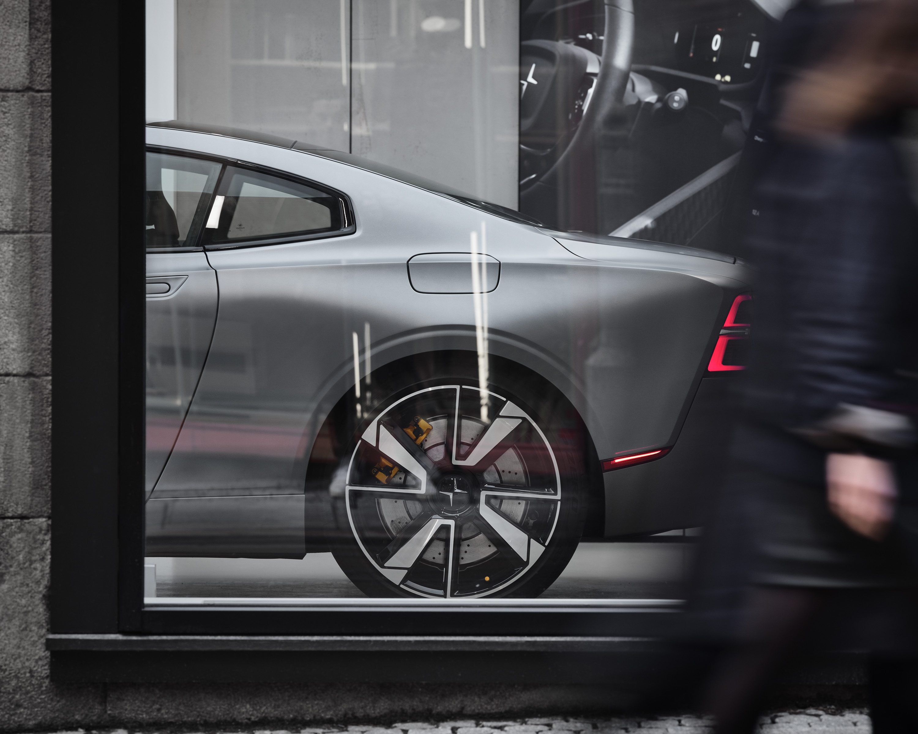 Polestar inaugura primeiro Showroom Europeu 32