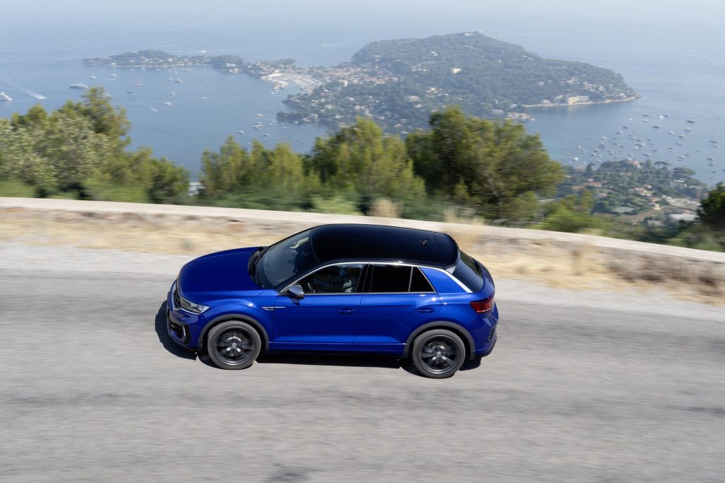 Volkswagen T-Roc R quer ser o pequeno crossover mais rápido! 17
