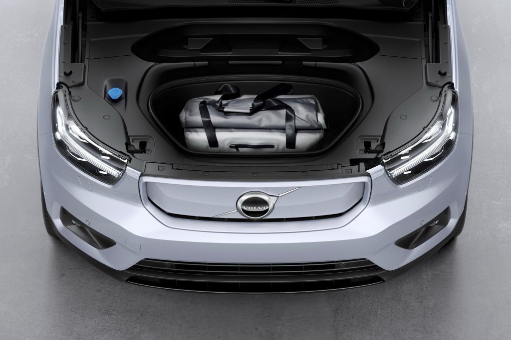 Volvo revela novo XC40 "Recharged" totalmente eléctrico! 20