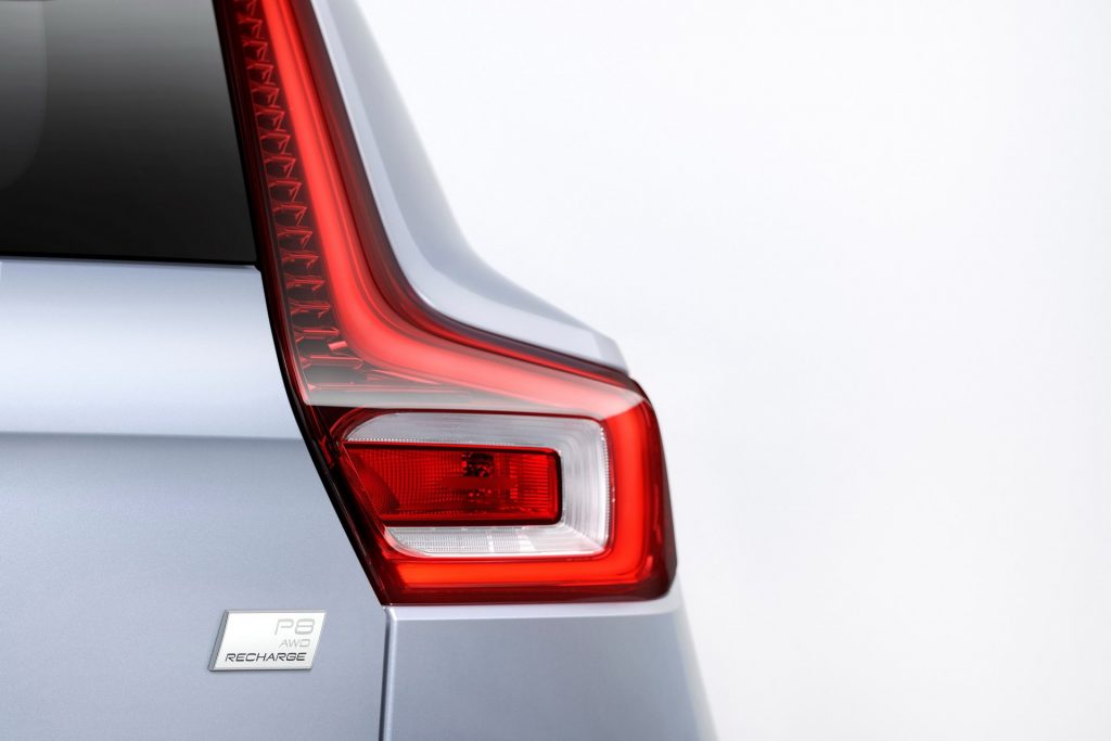 Volvo revela novo XC40 "Recharged" totalmente eléctrico! 17
