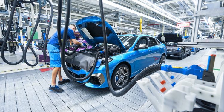 BMW Série 2 Gran Coupé entra em produção! 15