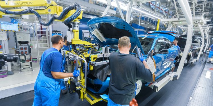 BMW Série 2 Gran Coupé entra em produção! 19