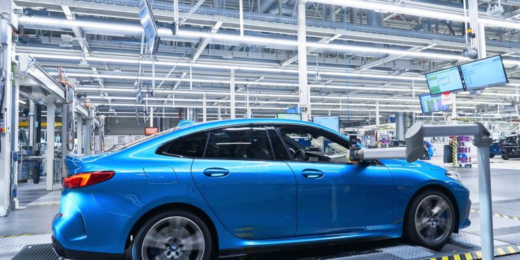 BMW Série 2 Gran Coupé entra em produção! 13