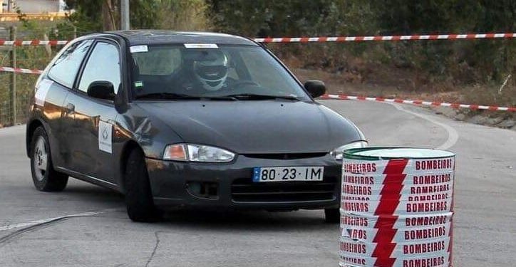 Comprámos um carro por 400 euros no OLX e fomos correr com ele! 27 Comprámos um carro por 400 euros no OLX e fomos correr com ele! 27
