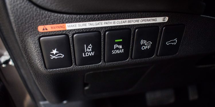 Mitsubishi Outlander PHEV Instyle: Ecologia com 3 motores! 33