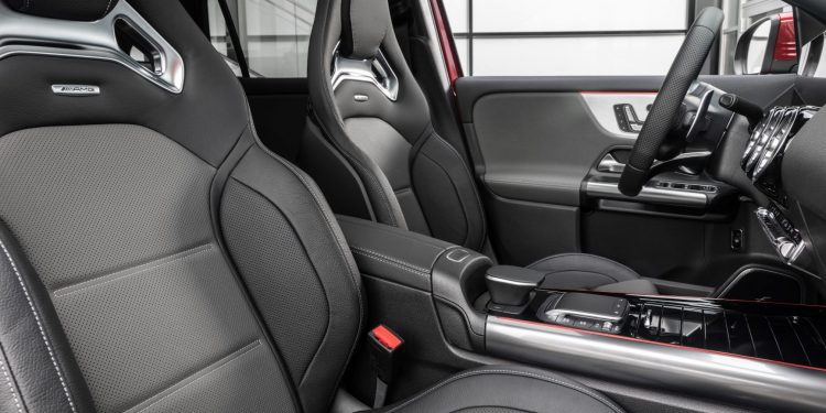 Novo Mercedes-AMG GLA 35 4MATIC 16