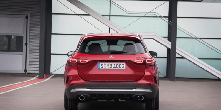 Novo Mercedes-AMG GLA 35 4MATIC 17