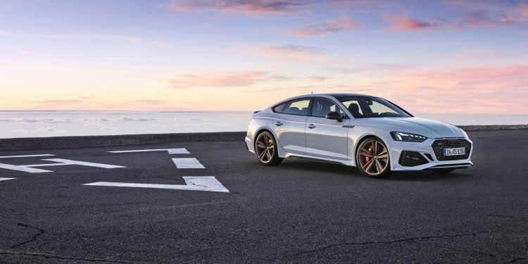Audi RS5 Coupe e RS5 Sportback ganha novos argumentos! 32