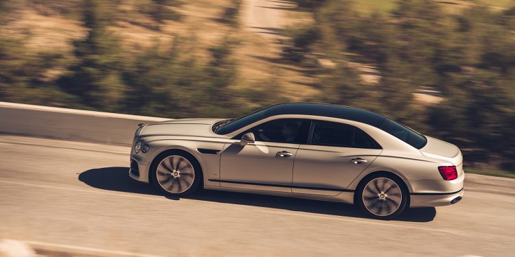 Bentley Flying Spur: sublime em todos os sentidos 13