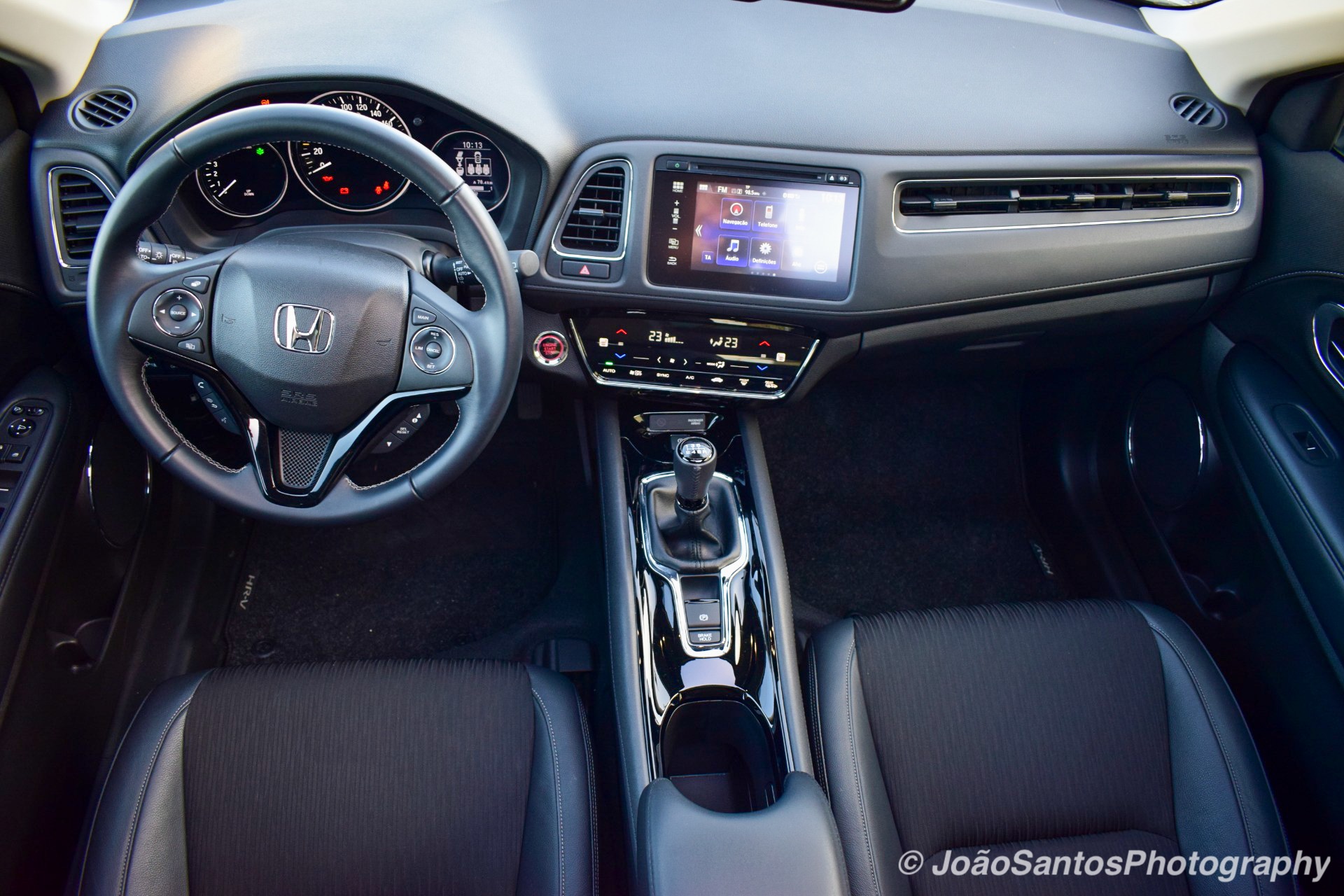 Honda HR-V 1.5 VTEC Executive: Fiabilidade e versatilidade! 24