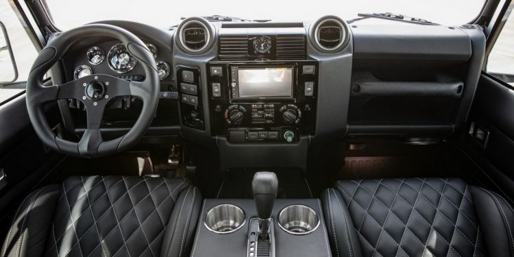 Land Rover Defender Blackcomb tem 565cv para explorar o mato! 15