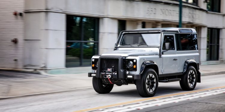 Land Rover Defender Blackcomb tem 565cv para explorar o mato! 17