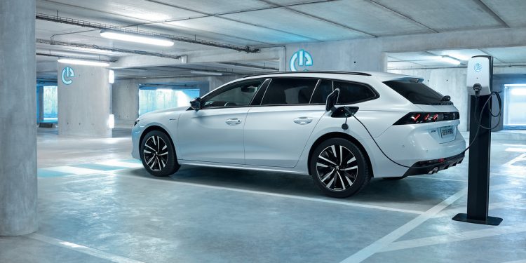 ABERTAS AS ENCOMENDAS DOS HÍBRIDOS PLUG-IN DA PEUGEOT 14